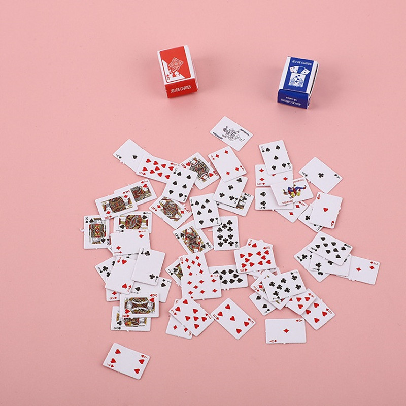 1 Set Mini Poker Playing Cards - Prank Toys 评论和价格
